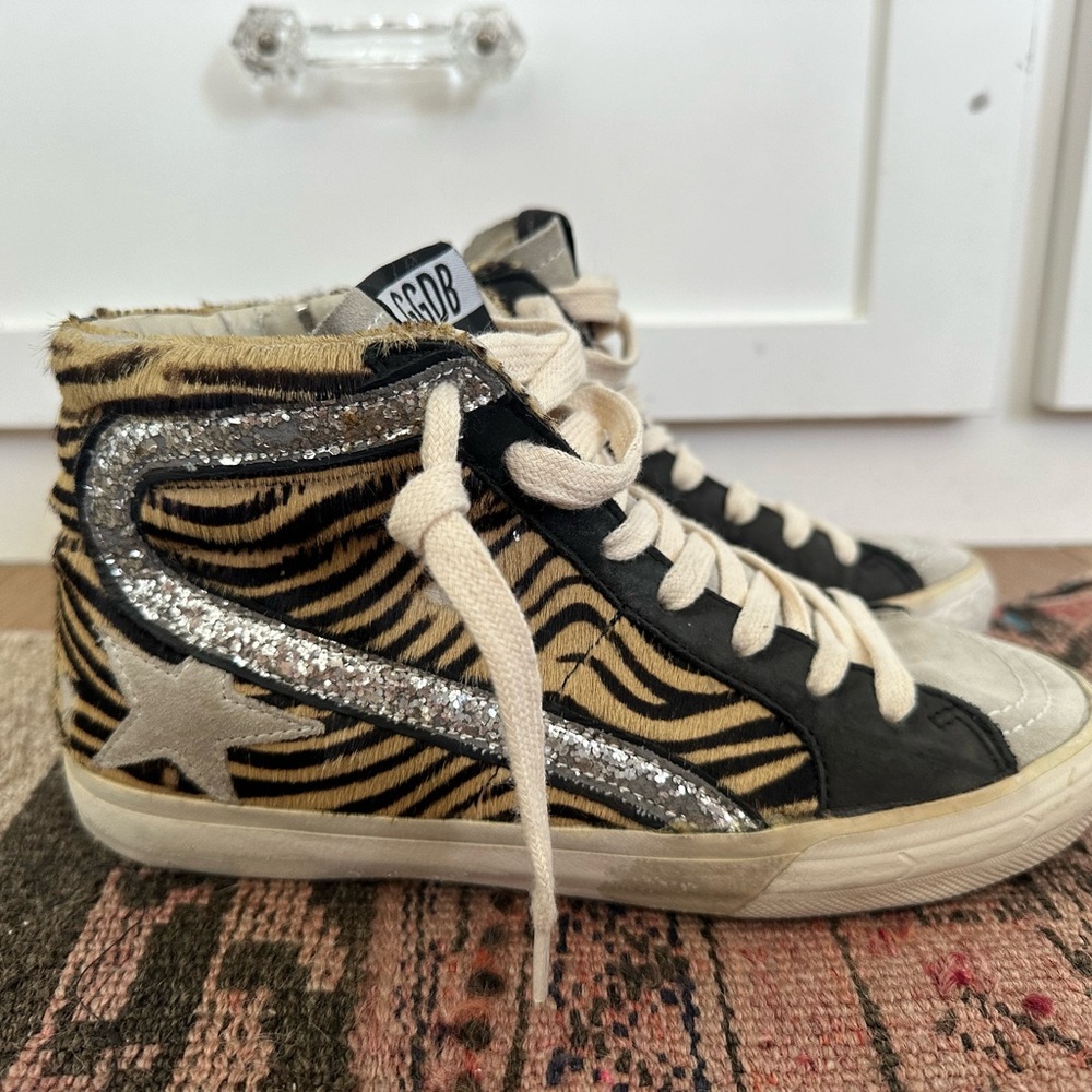 GOLDEN GOOSE ‘SLIDE’ Size 6 / 36 Women!!!